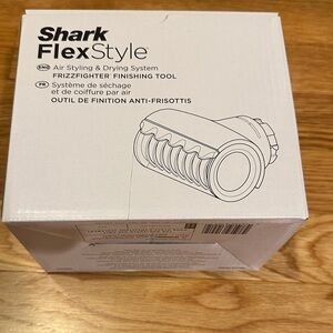 Shark FlexStyle FrizzFighter Finishing Tool  NIB